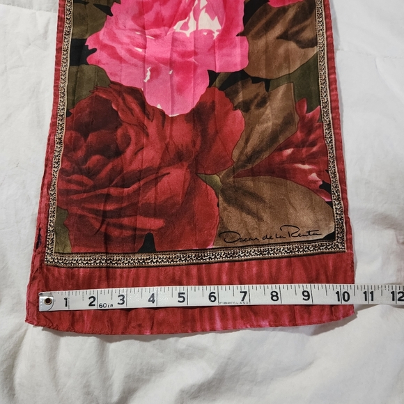 oscar de la renta Silk Scarf Red Pink Floral - Picture 5 of 6